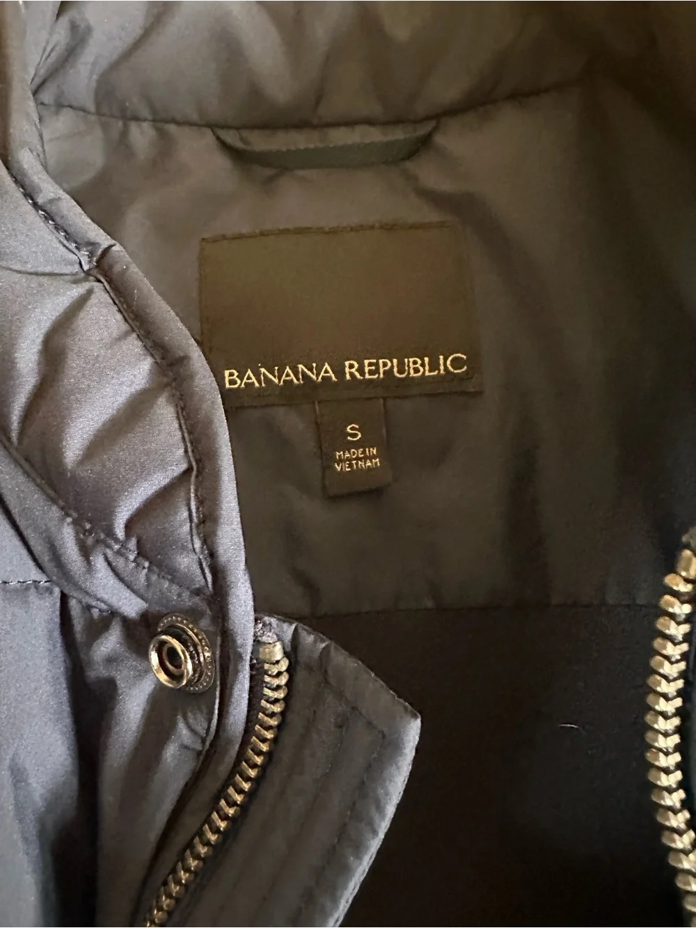Banana Republic lightweight quilted